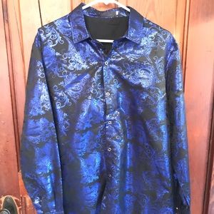 NWOT - SHEIN Men’s Blue Baroque Print Button Down Shirt